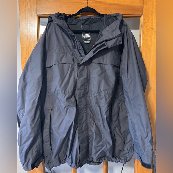 The North Face Men's Dark Gray Rain Jacket - Picture 1 of 3